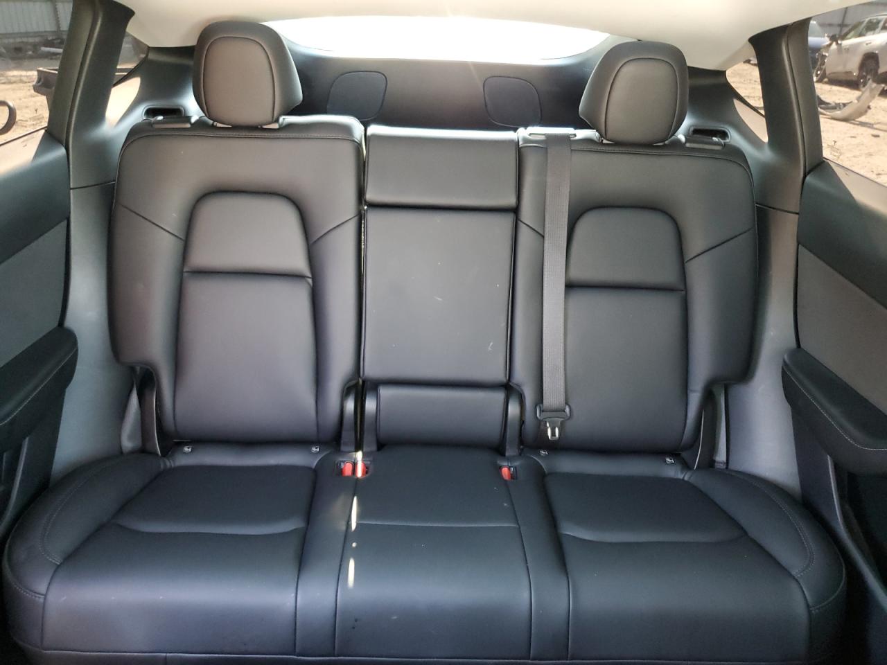 2021 Tesla Model Y VIN: 5YJYGDEE1MF246055 Lot: 61921325