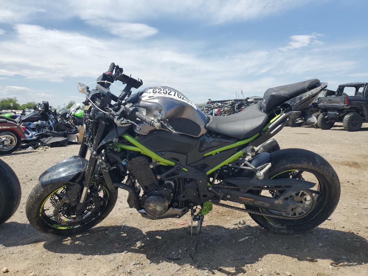 KAWASAKI ZR900 F 2020 VIN ML5ZRDF16LDA38427 фото 3
