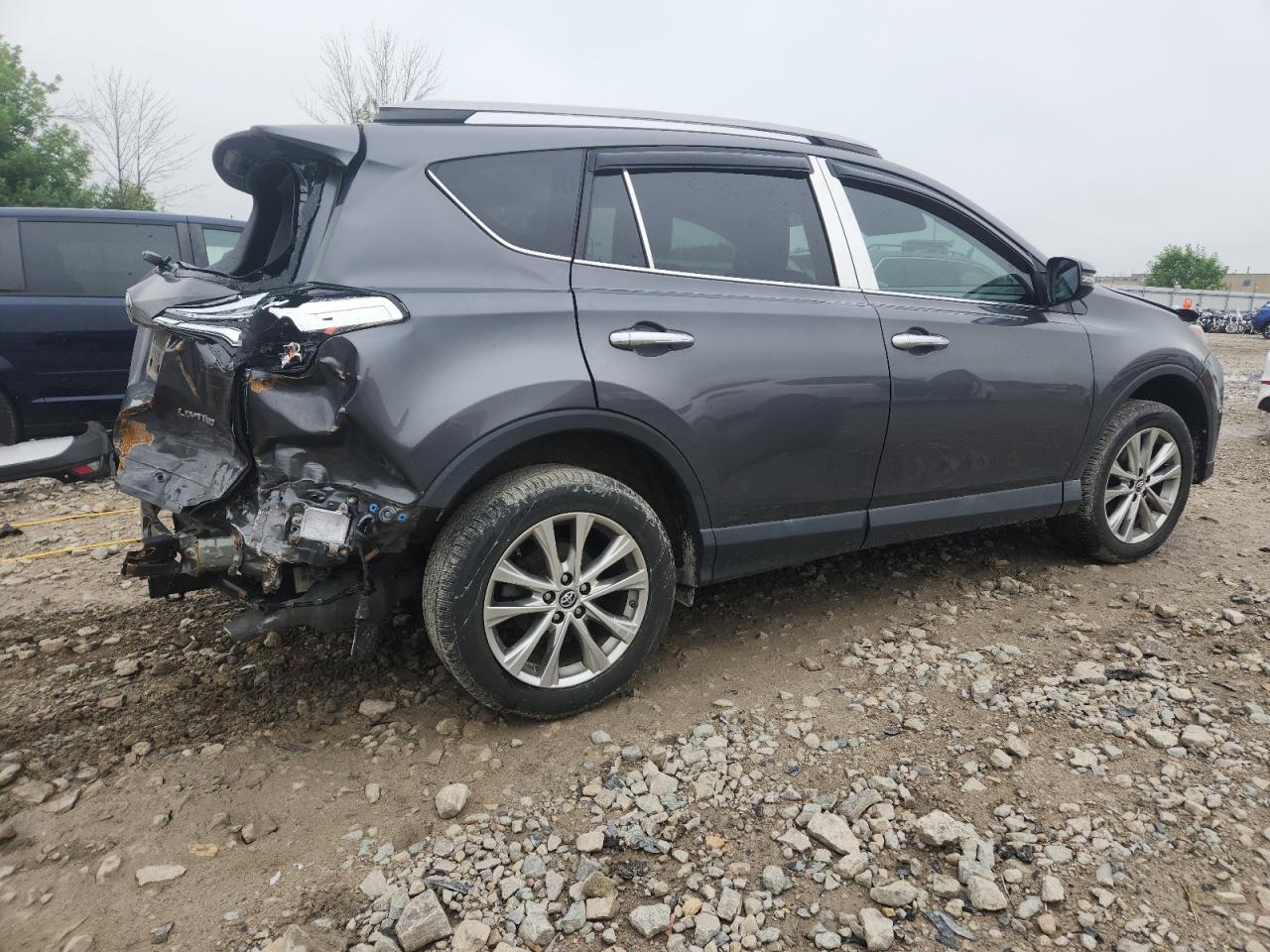 TOYOTA RAV4 2018 VIN 2T3YFREV4JW522217 фото 3