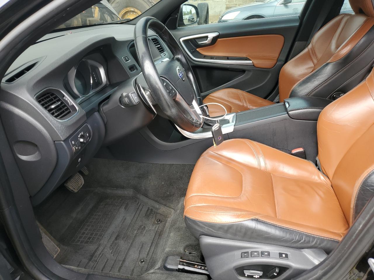 2015 Volvo V60 Premier VIN: YV140MEB0F1187496 Lot: 60785615