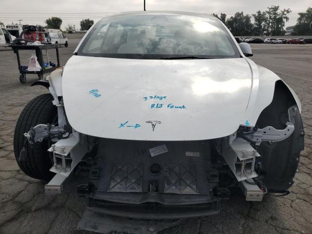  TESLA MODEL 3 2022 Белый