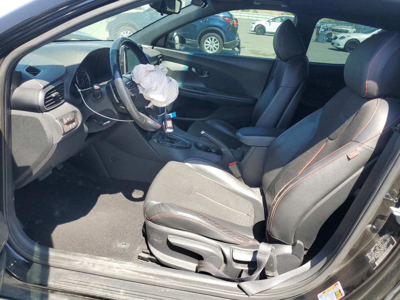 2020 Hyundai Veloster Base VIN: KMHTG6AF6LU029753 Lot: 62052255