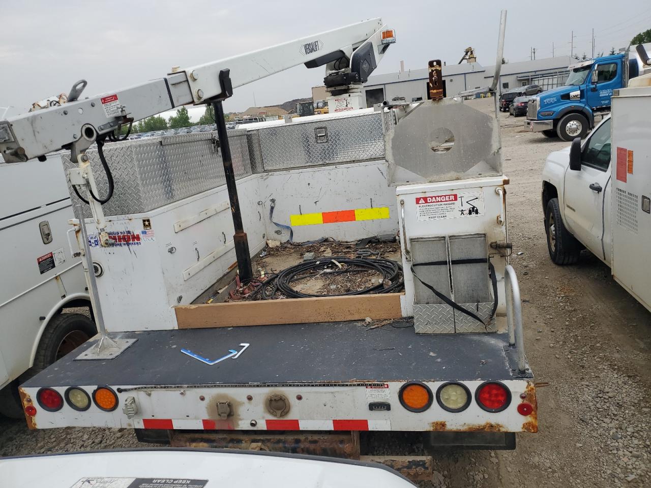 2015 Ford F450 Super Duty Service Truck VIN: 1FDUF4GY6FED21163 Lot: 56833115