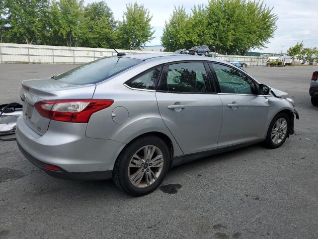 FORD FOCUS 2012 Srebrny