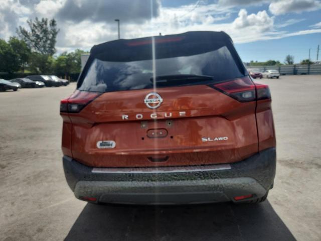  NISSAN ROGUE 2021 Pomarańczowy