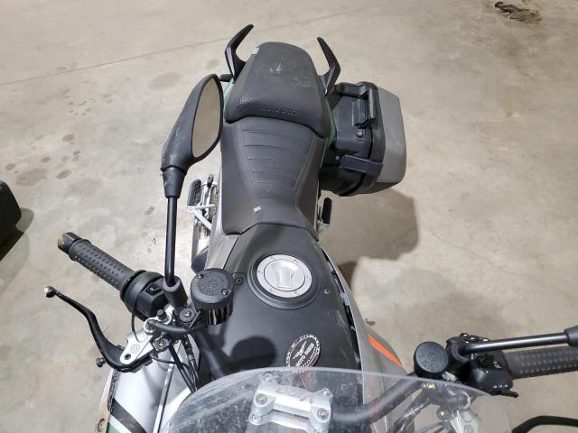 2023 MOTO GUZZI V100 MANDELLO S  