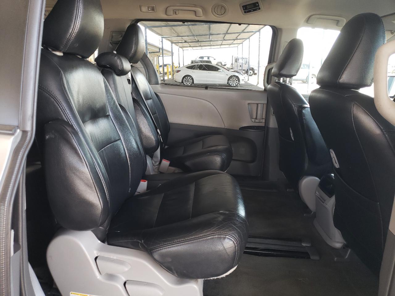 2015 Toyota Sienna Le VIN: 5TDKK3DC6FS647890 Lot: 63033435