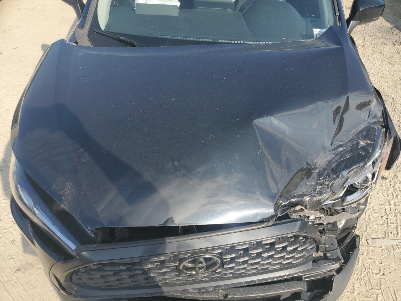 2022 Toyota Corolla Cross Le VIN: 7MUBAABG7NV006216 Lot: 60506225