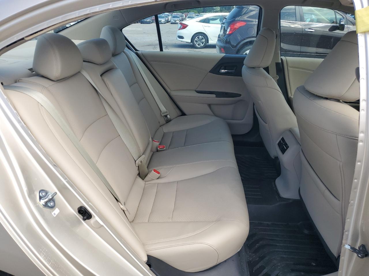 HONDA ACCORD 2016 VIN 1HGCR3F81GA015954 zdjęcie 10