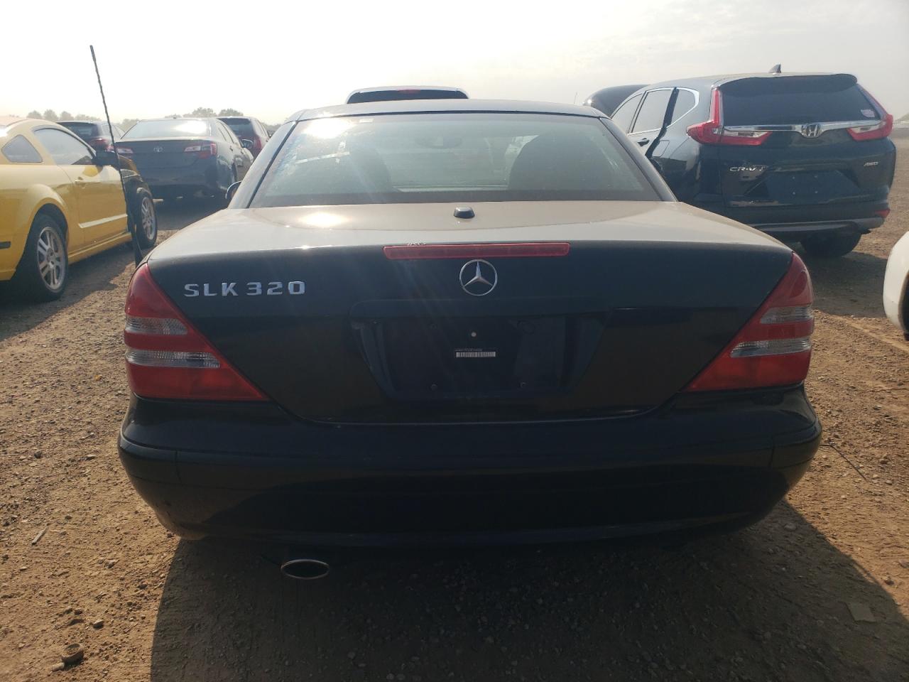 2003 Mercedes-Benz Slk 320 VIN: WDBKK65F43F284008 Lot: 61010215