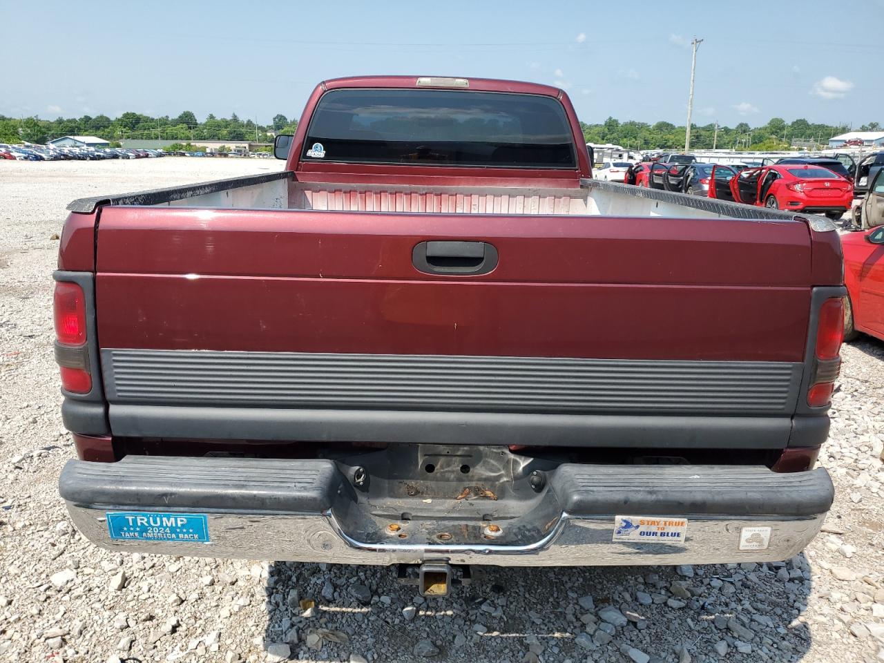 1998 Dodge Ram 3500 VIN: 1B7MF3367WJ214973 Lot: 59921755