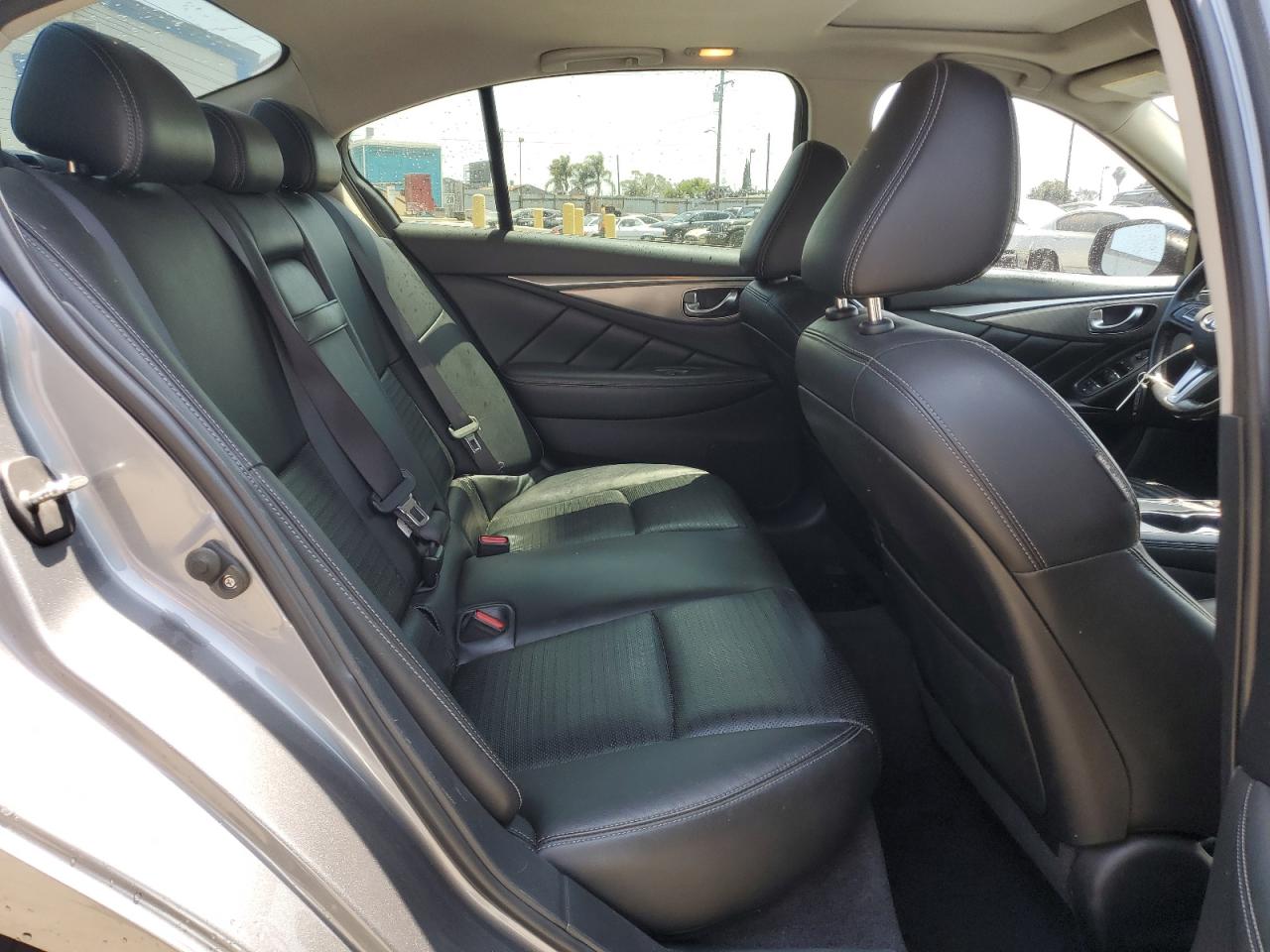 2018 Infiniti Q50 Luxe VIN: JN1EV7AP0JM358370 Lot: 61966045