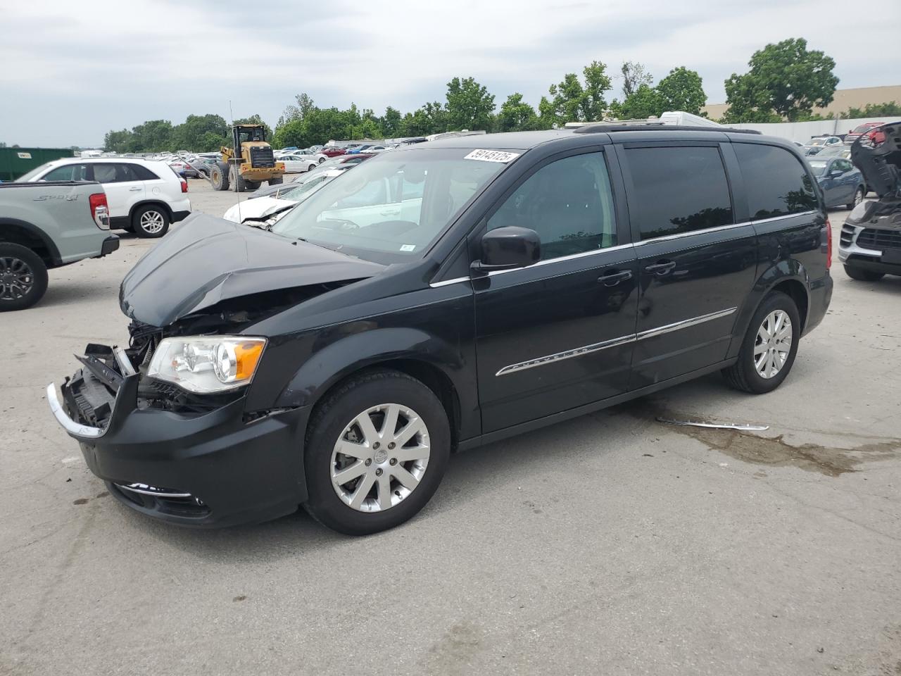 2016 Chrysler Town & Country Touring for Sale in Bridgeton, MO - Front End