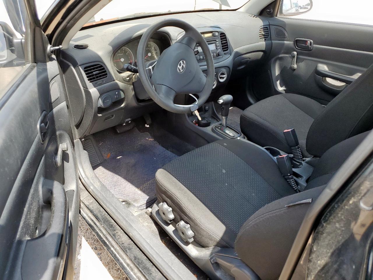 2007 Hyundai Accent Gs VIN: KMHCM36C27U015618 Lot: 62495045