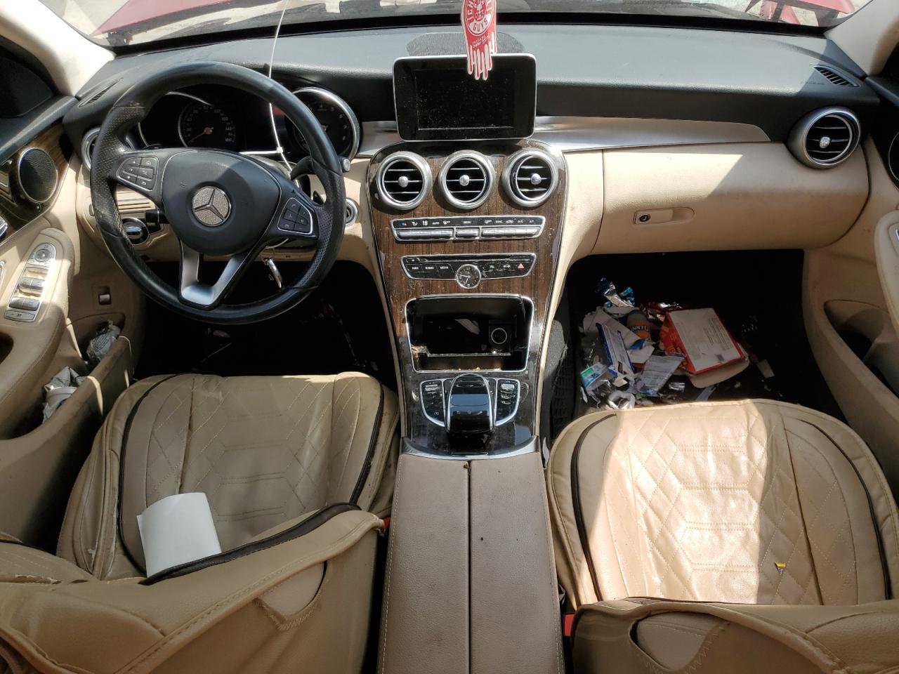 2016 Mercedes-Benz C 300 VIN: 55SWF4JB7GU123725 Lot: 61635105