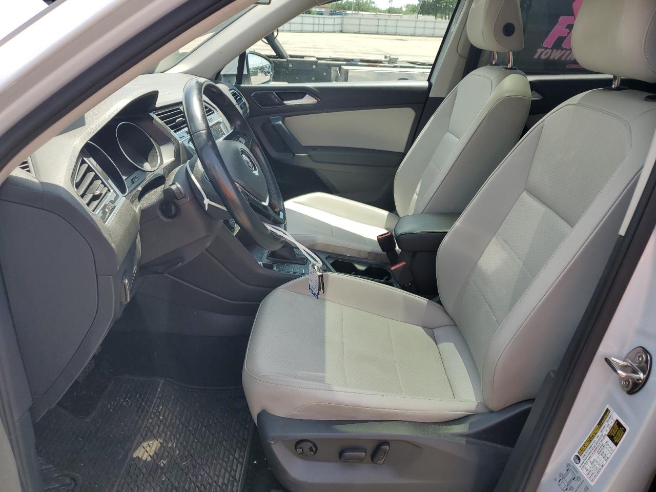 2018 Volkswagen Tiguan Se VIN: 3VV2B7AX7JM126444 Lot: 61574485