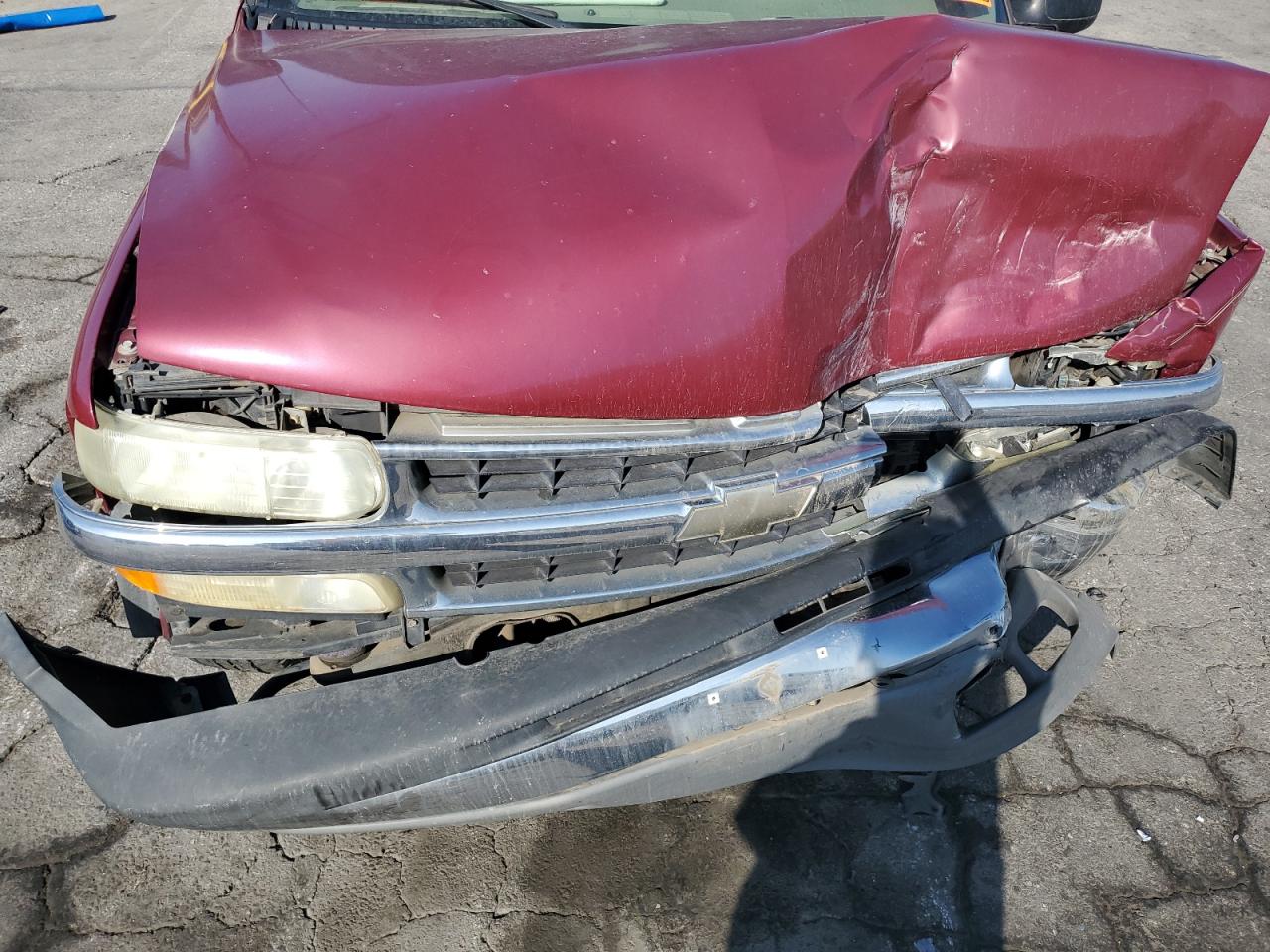 2004 Chevrolet Tahoe C1500 VIN: 1GNEC13T44R294049 Lot: 59900565