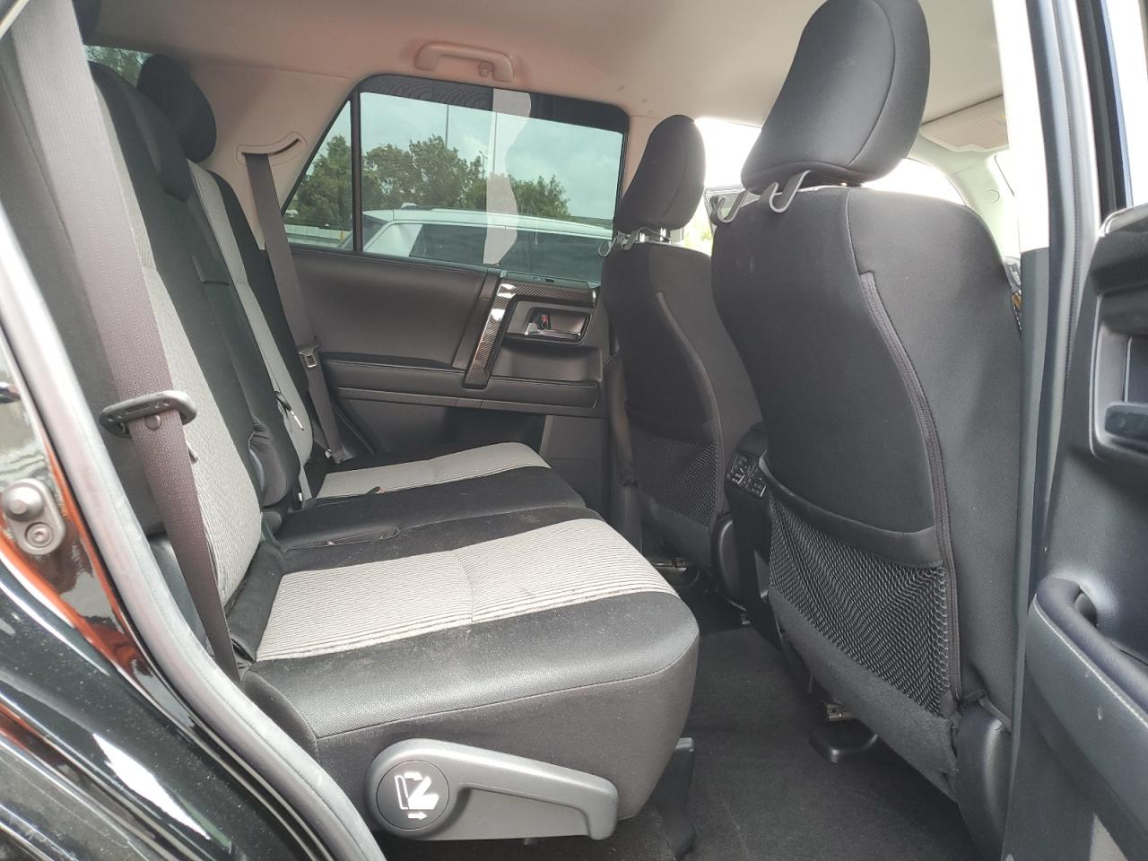 2021 Toyota 4Runner Sr5 VIN: JTEEU5JR1M5237556 Lot: 62534125