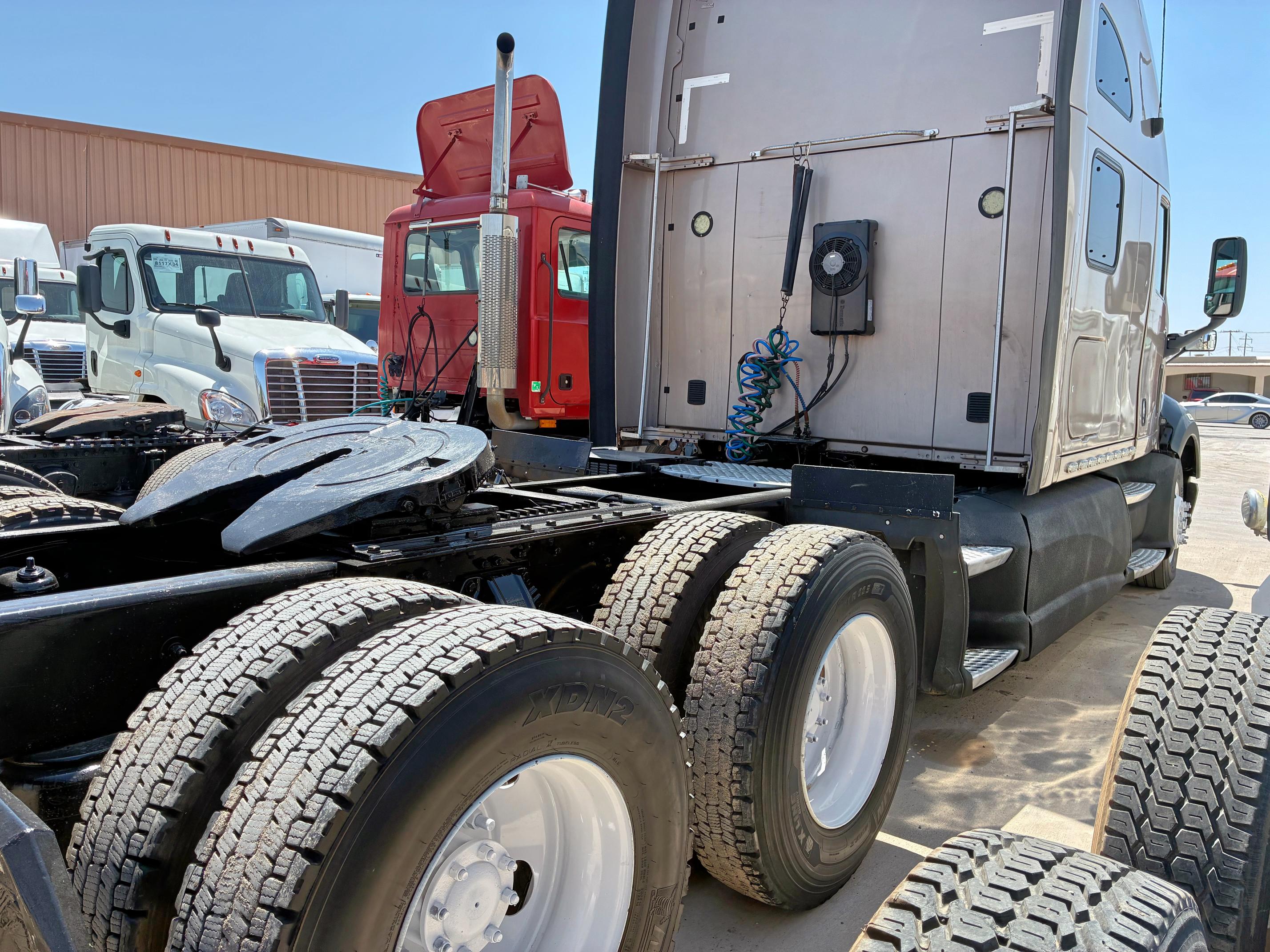 2012 KENWORTH CONSTRUCTION T700  