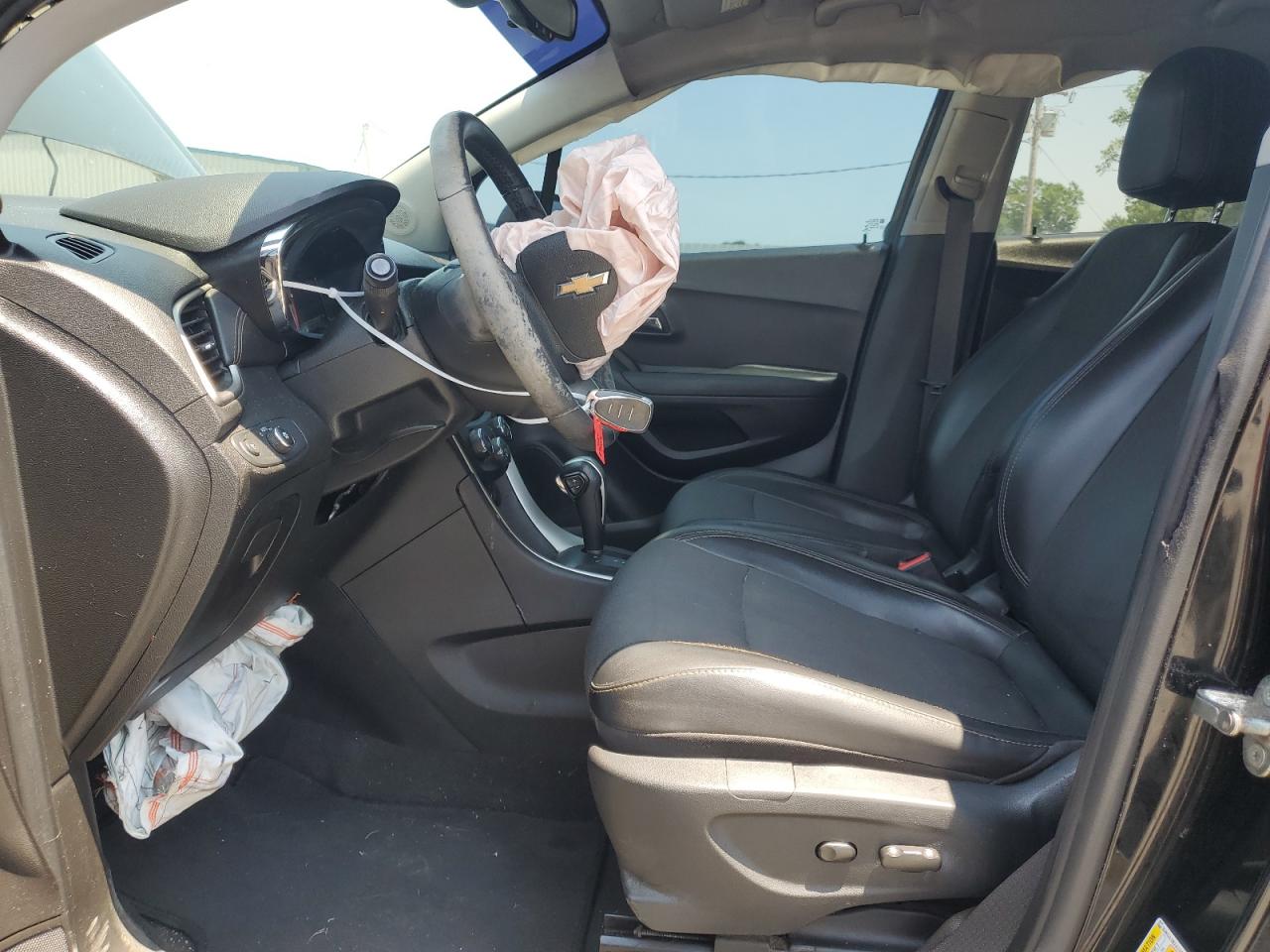 CHEVROLET TRAX 2018 VIN 3GNCJLSB2JL242990 photo 7