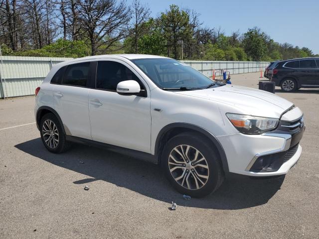  MITSUBISHI OUTLANDER 2018 Білий