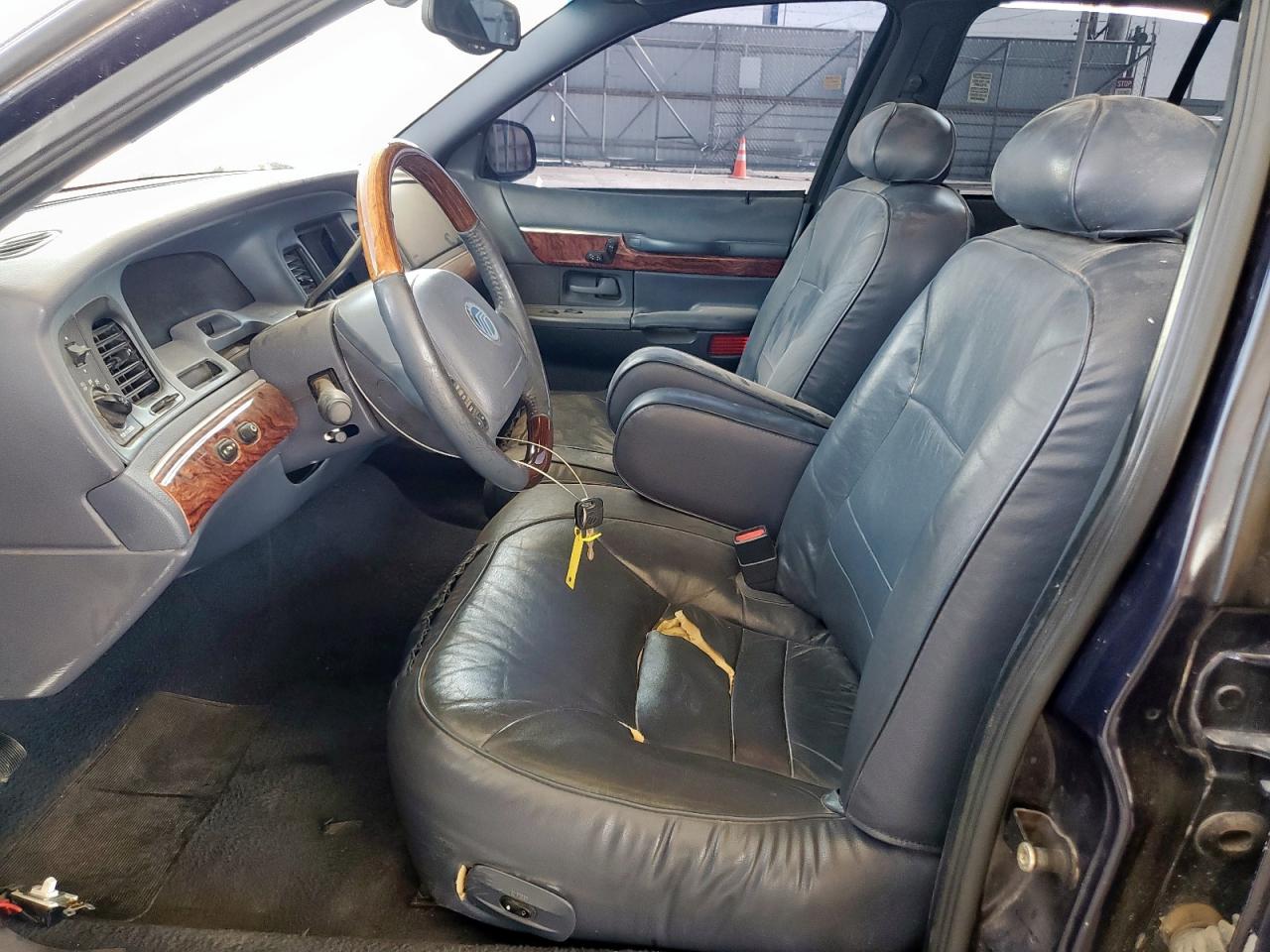 2002 Mercury Grand Marquis Ls VIN: 2MEFM75W42X666799 Lot: 61660195
