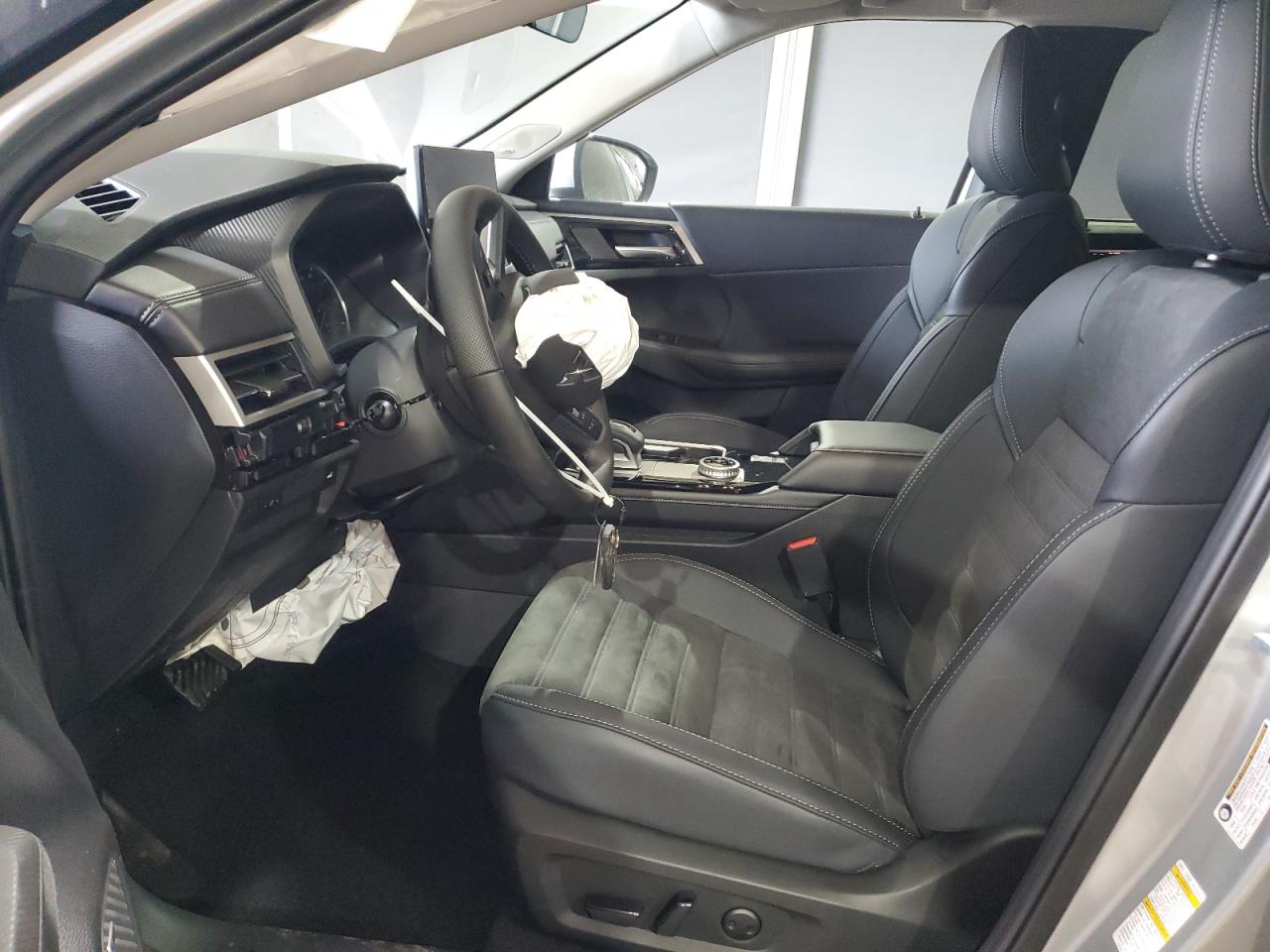 MITSUBISHI OUTLANDER 2025 VIN JA4J4VA8XSZ033834 фото 7