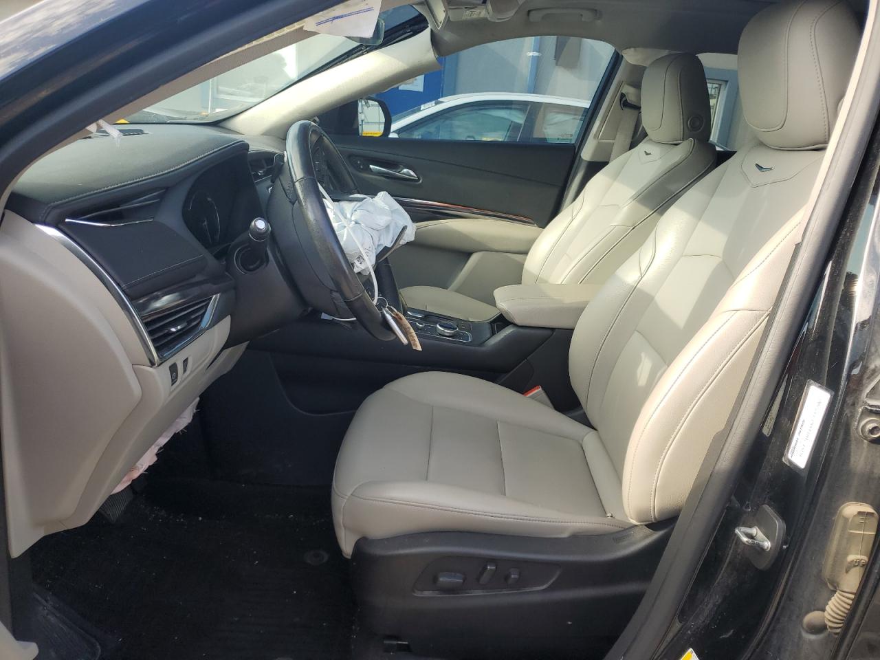 2019 Cadillac Xt4 Luxury VIN: 1GYFZBR4XKF117290 Lot: 61997635