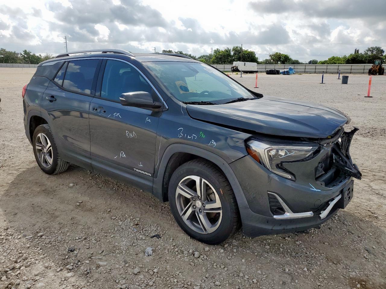 GMC TERRAIN 2018 VIN 3GKALVEV8JL295127 фото 4