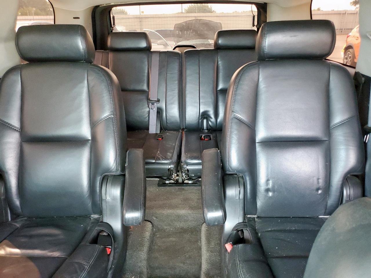 2007 Cadillac Escalade Luxury VIN: 1GYFK63817R421931 Lot: 59149375