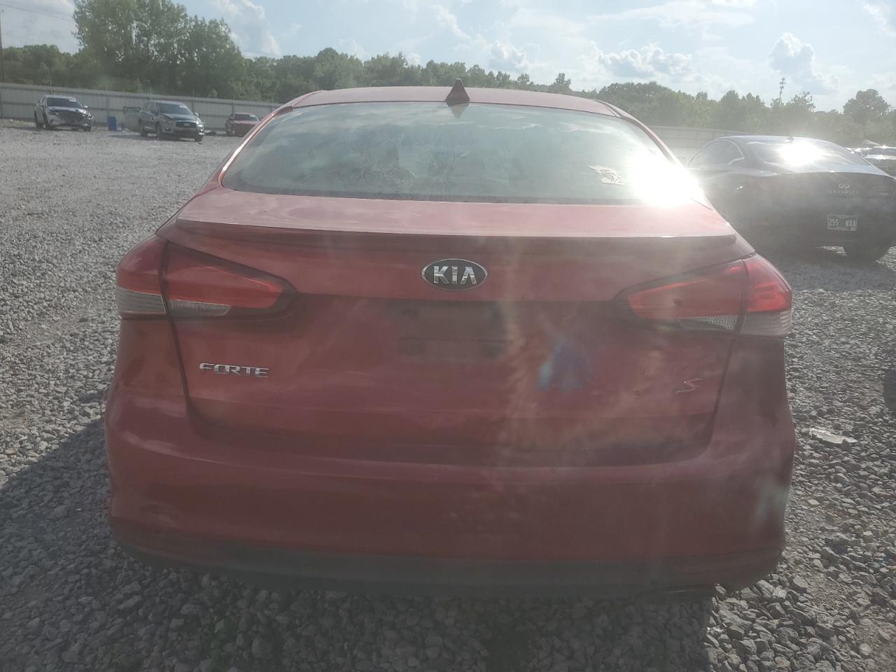 2017 Kia Forte Lx VIN: 3KPFL4A7XHE138667 Lot: 62923605