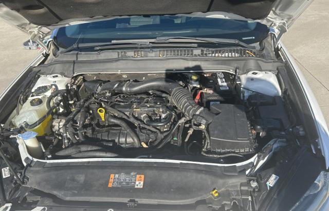Sedans FORD FUSION 2013 White