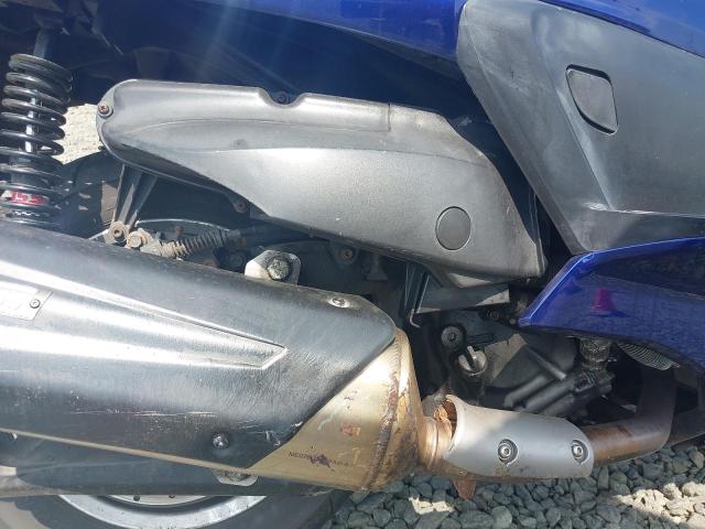 2004 YAMAHA YP 400