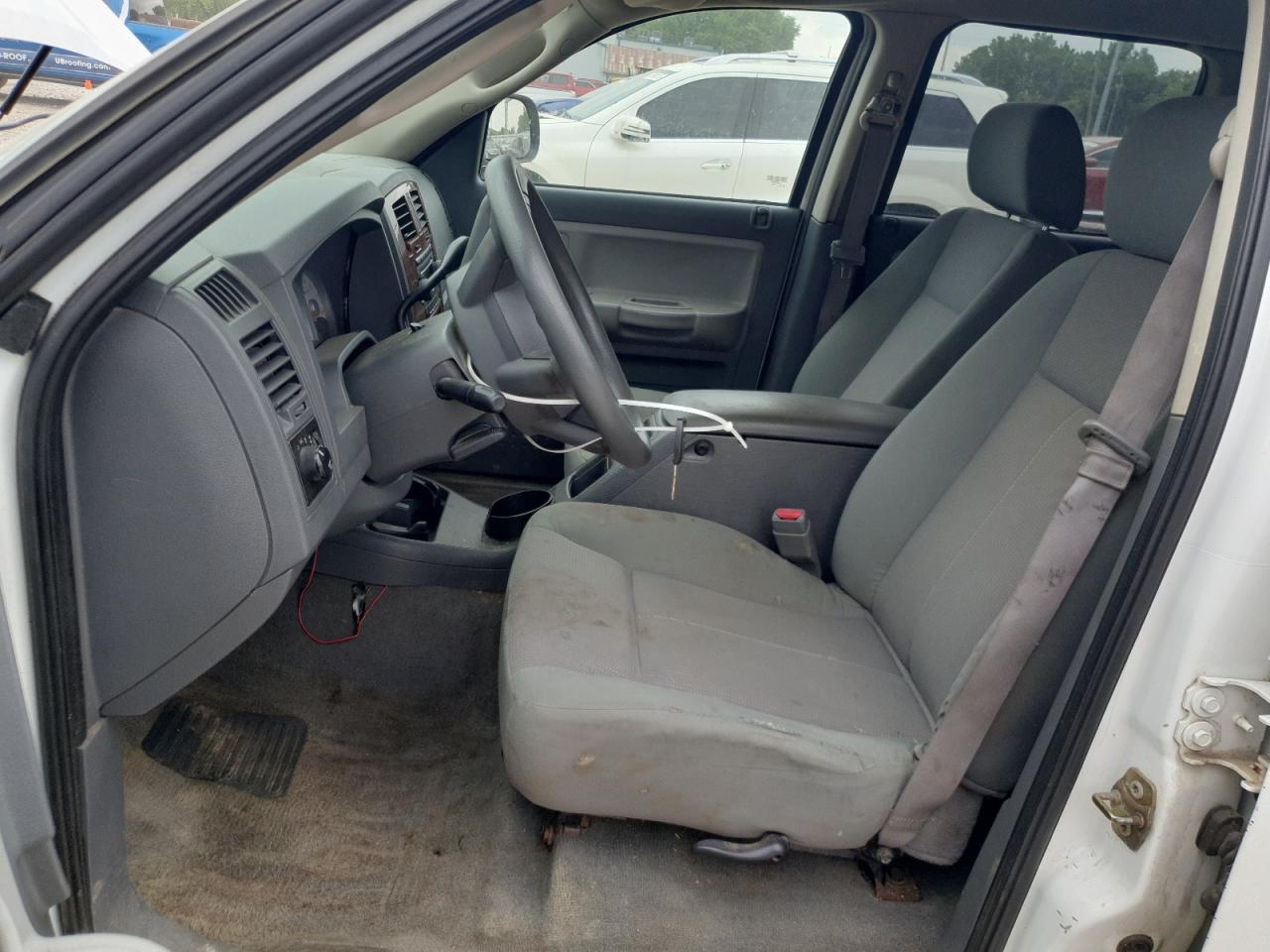 2005 Dodge Dakota Quad Slt VIN: 1D7HW48N05S342543 Lot: 62551885
