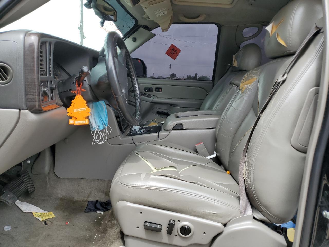 2004 Chevrolet Tahoe K1500 VIN: 1GNEK13T14R207288 Lot: 61932515