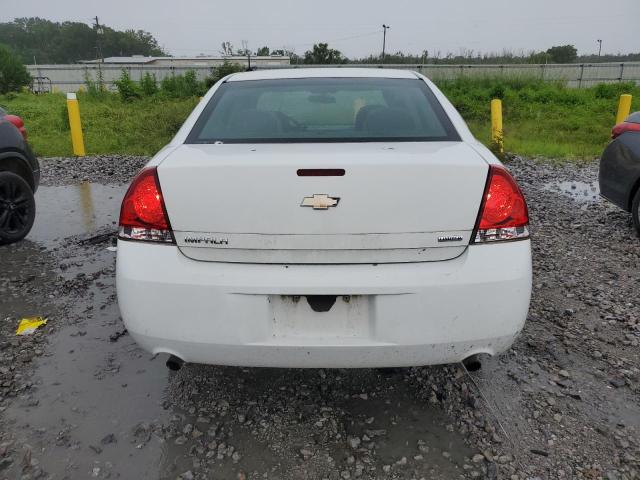 Sedans CHEVROLET IMPALA 2015 Biały