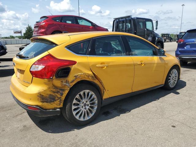  FORD FOCUS 2012 Pomarańczowy