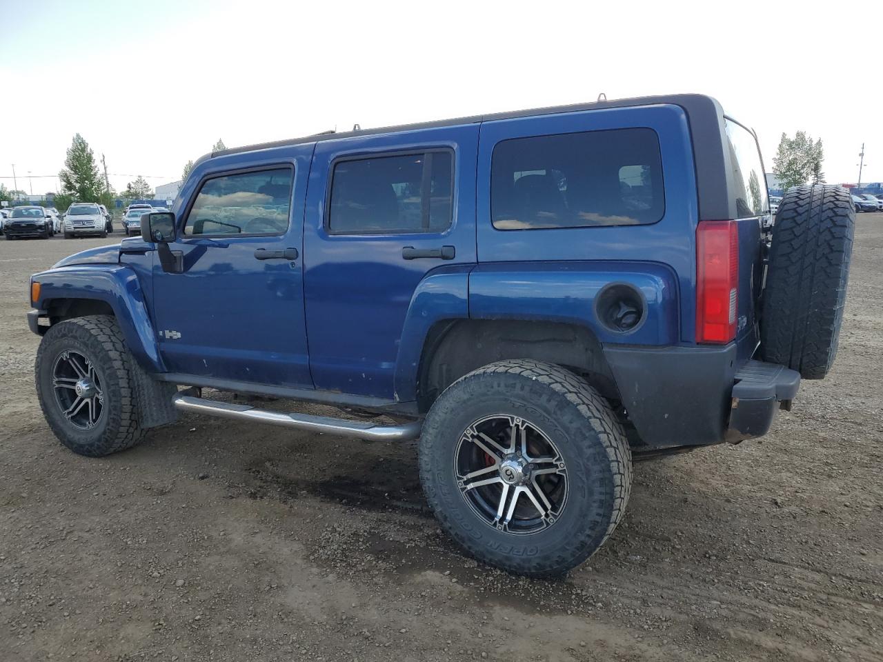 2006 Hummer H3 - Image 2