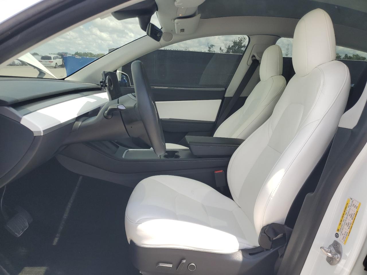 2021 Tesla Model Y VIN: 5YJYGDED3MF123400 Lot: 61271335
