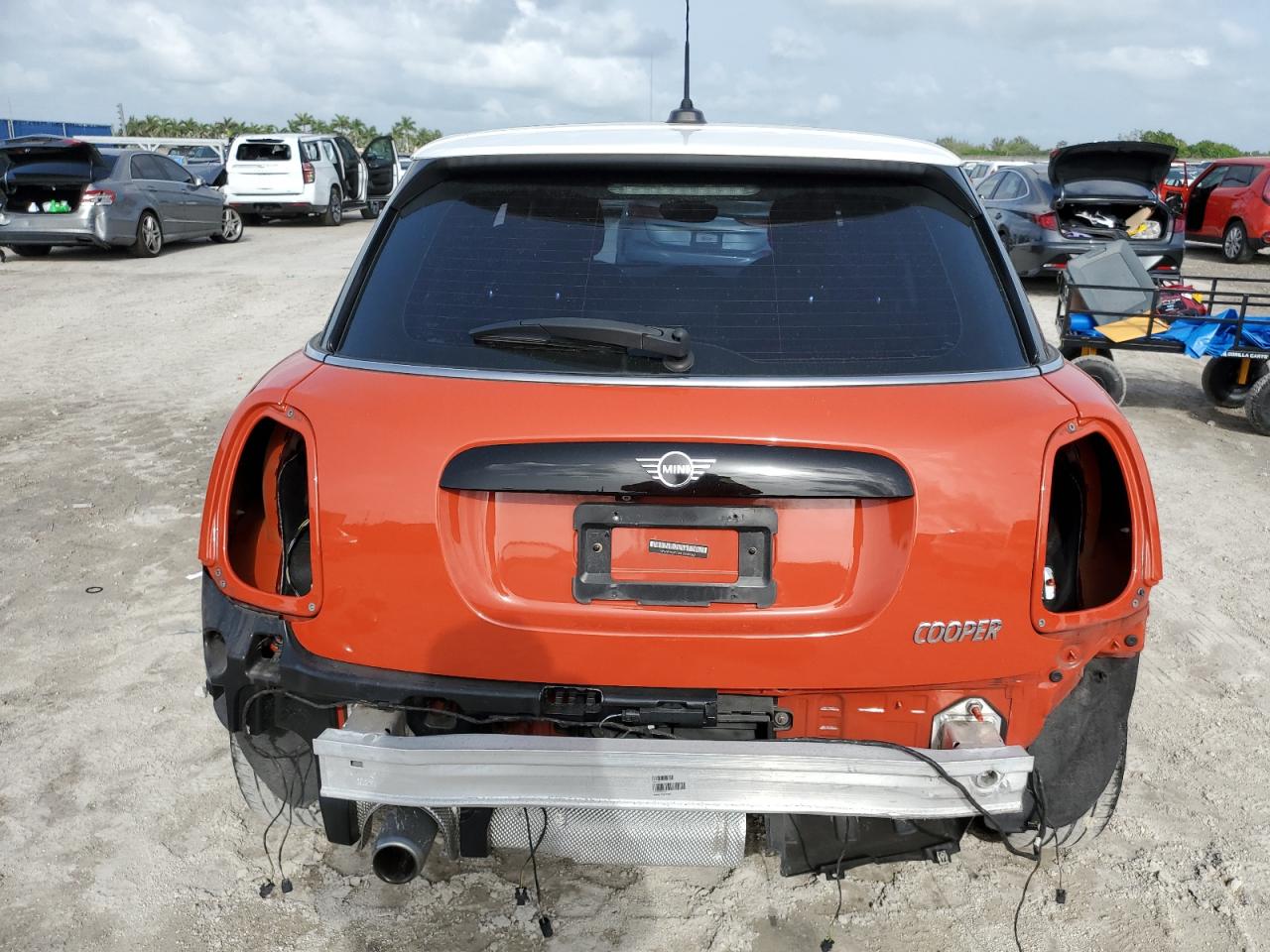 2020 Mini Cooper VIN: WMWXU7C04L2M30062 Lot: 62363475