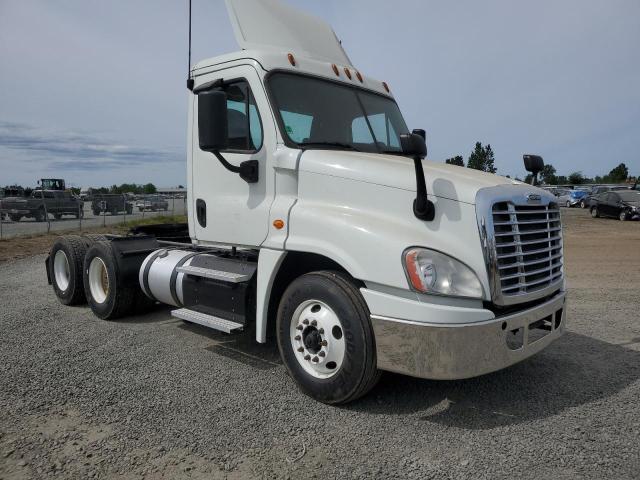 2018 FREIGHTLINER CASCADIA 125 SEMI TRUCK for sale at Copart OR - EUGENE