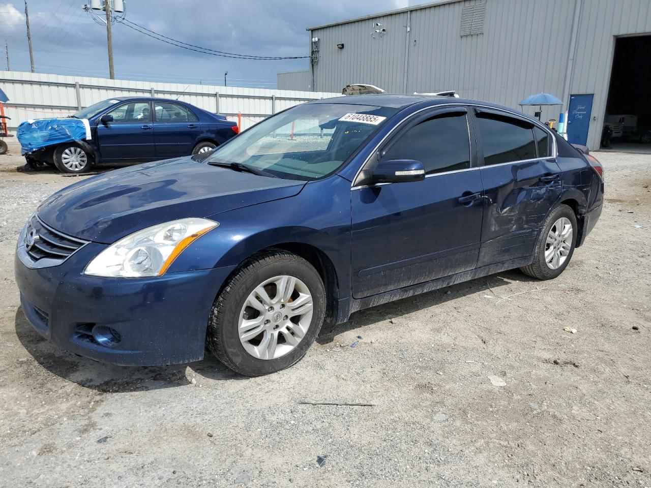 2010 Nissan Altima Bas 2.5L for Sale in Jacksonville, FL - Side