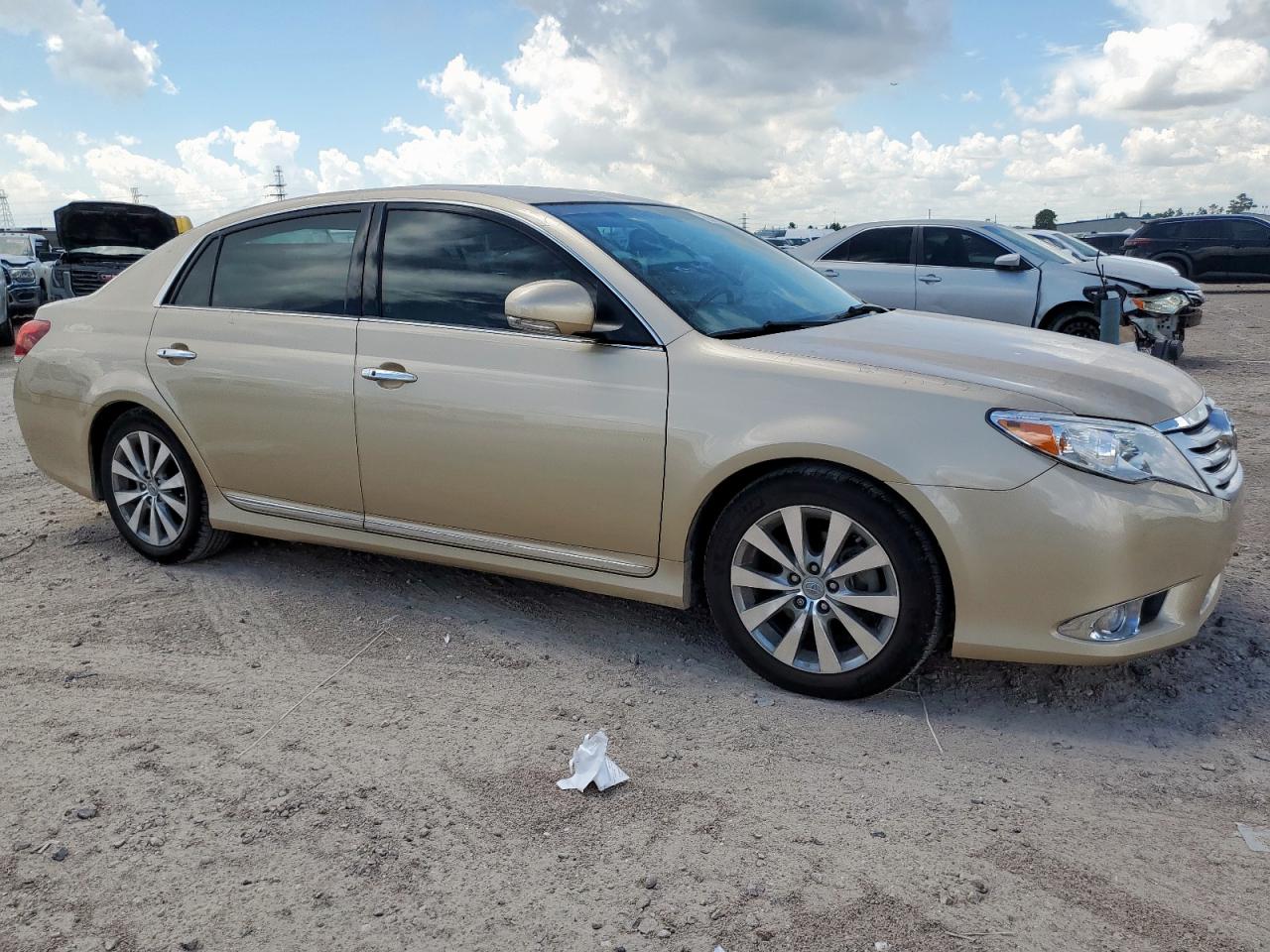 TOYOTA AVALON 2011 VIN 4T1BK3DB1BU374561 фото 4