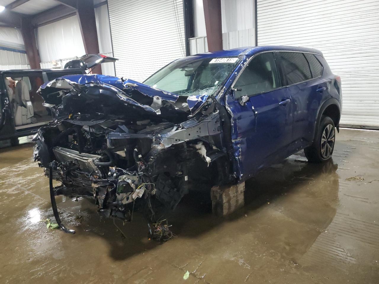 2023 Nissan Rogue Sv продається в West Mifflin, PA - Front End