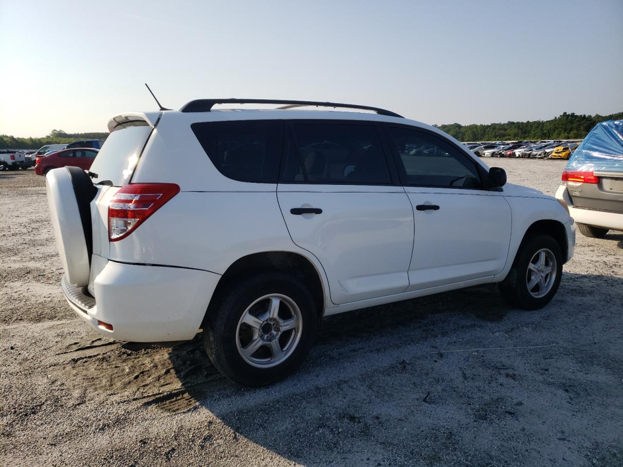 TOYOTA RAV4 2009 VIN JTMZF33V09D004747 photo 3