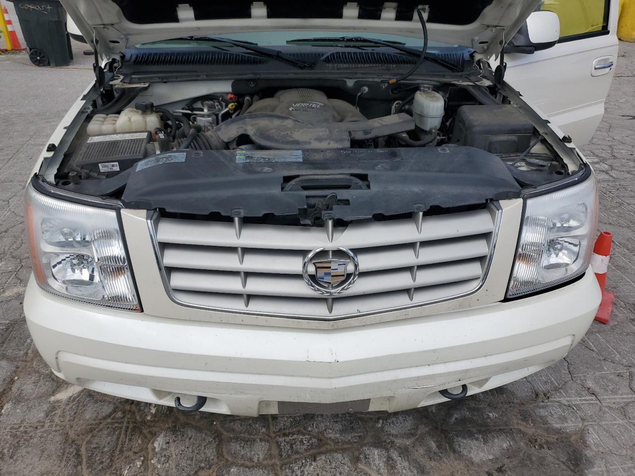 2005 Cadillac Escalade Luxury VIN: 1GYEC63N45R267288 Lot: 62376215