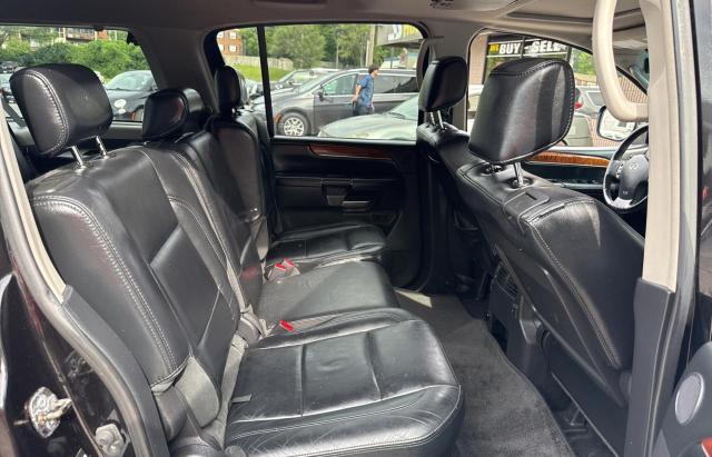 2010 INFINITI QX56   