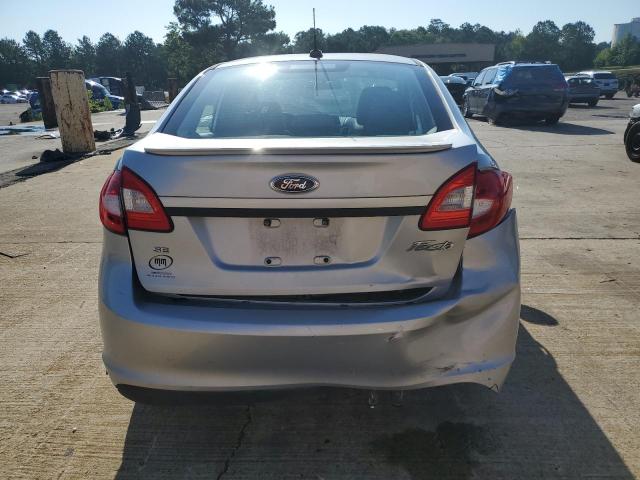 Sedans FORD FIESTA 2013 Silver