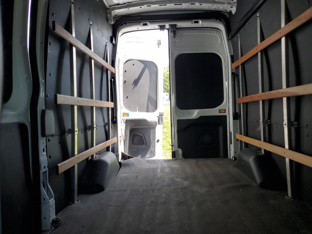 2022 Ford Transit T-250 VIN: 1FTBR1X87NKA72437 Lot: 61787385