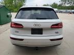 2018 Audi Q5 Premium Plus იყიდება Milwaukee-ში, WI - Front End